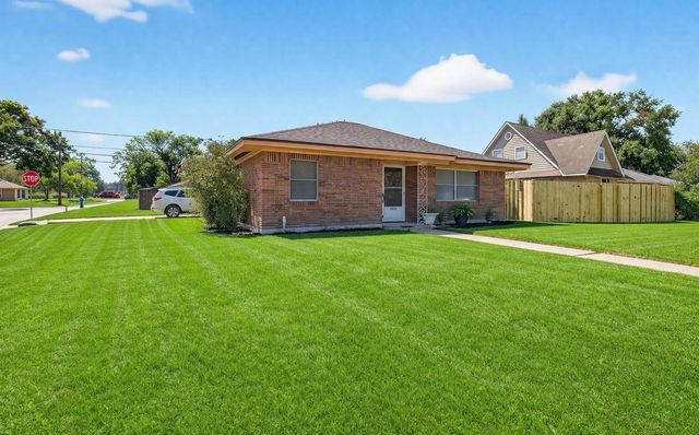 5658 Berry Creek Drive, Houston, TX 77017