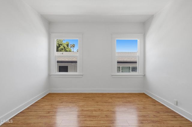 142 148 S Manhattan Place, Los Angeles, CA 90004