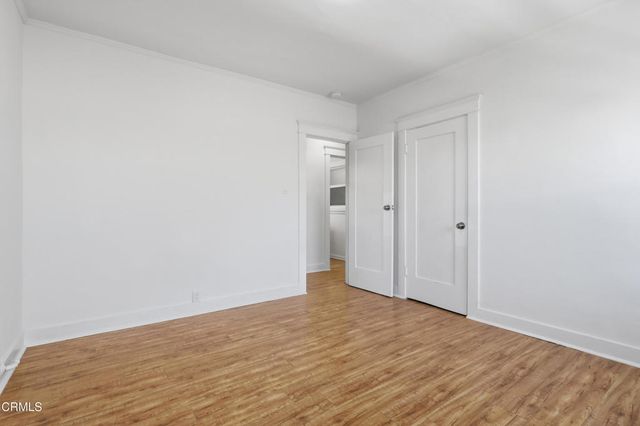 142 148 S Manhattan Place, Los Angeles, CA 90004