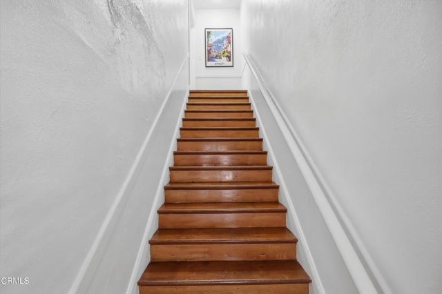 142 148 S Manhattan Place, Los Angeles, CA 90004