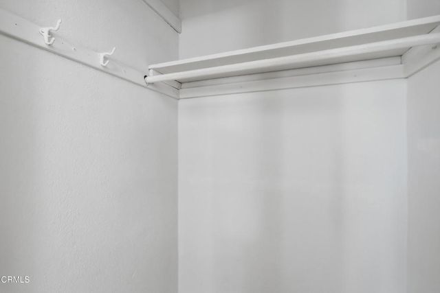 142 148 S Manhattan Place, Los Angeles, CA 90004