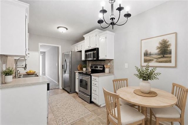 1306 Ashley Drive, Grain Valley, MO 64029