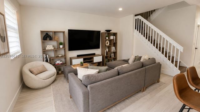 12991 SW 135th Ter, Miami, FL 33186