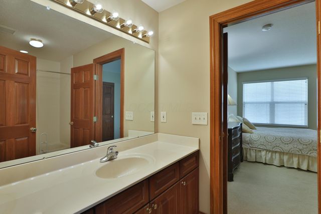 1021 Rutherglen Drive, Columbus, OH 43235