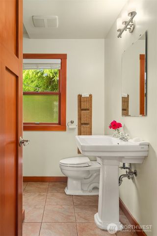 13039 56th Avenue, Tukwila, WA 98178