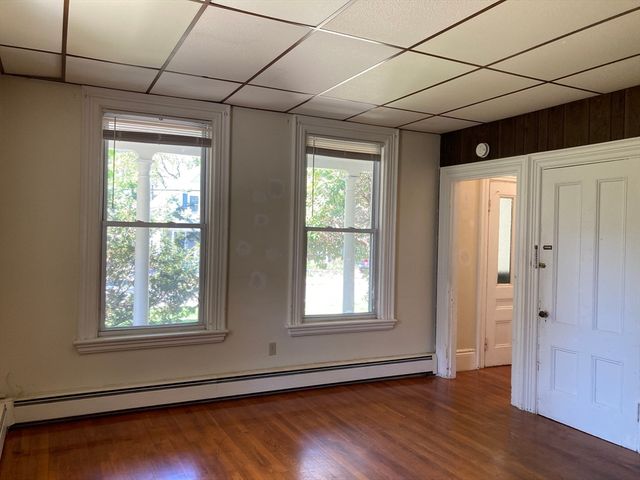 75 Dean Ave. 75, Franklin, MA 02038