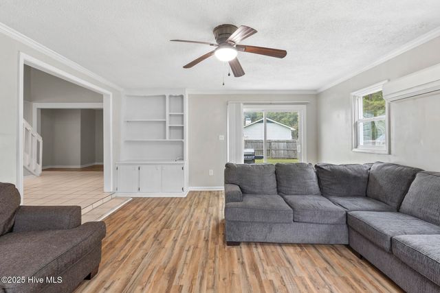 200 Shadwell Drive, Jacksonville, NC 28540