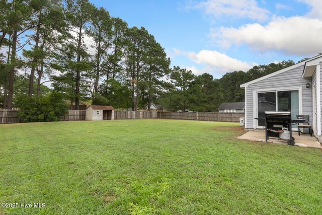 200 Shadwell Drive, Jacksonville, NC 28540