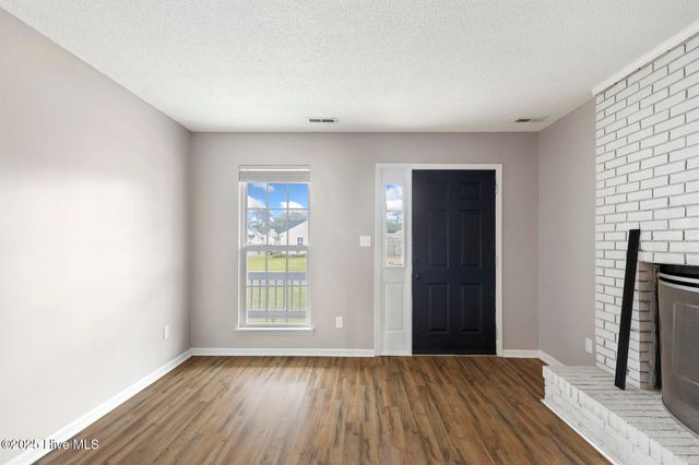 200 Shadwell Drive, Jacksonville, NC 28540
