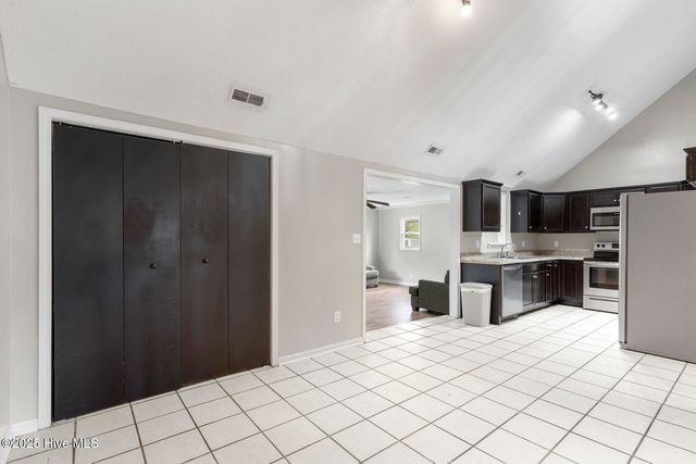 200 Shadwell Drive, Jacksonville, NC 28540