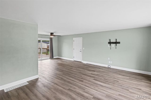 1104 N Yale Drive, O'fallon, IL 62269