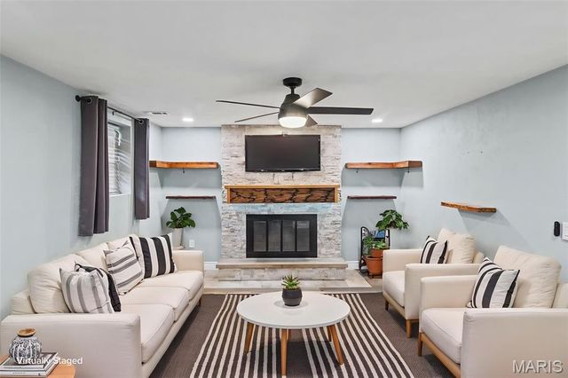 1104 N Yale Drive, O'fallon, IL 62269