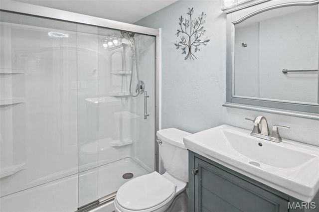 1104 N Yale Drive, O'fallon, IL 62269