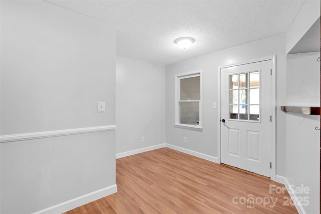 1095 Elm Circle, Granite Falls, NC 28630