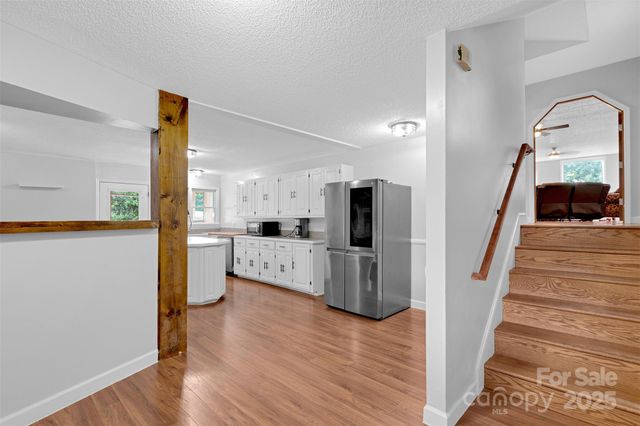 1095 Elm Circle, Granite Falls, NC 28630