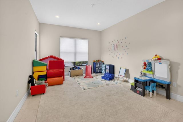 16801 Pavilion Way, Delray Beach, FL 33446