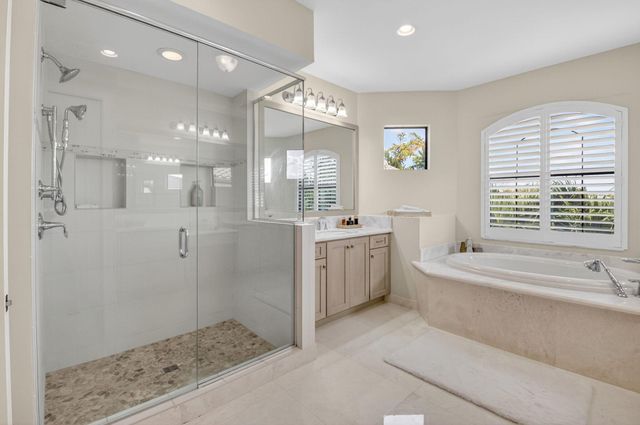 16801 Pavilion Way, Delray Beach, FL 33446