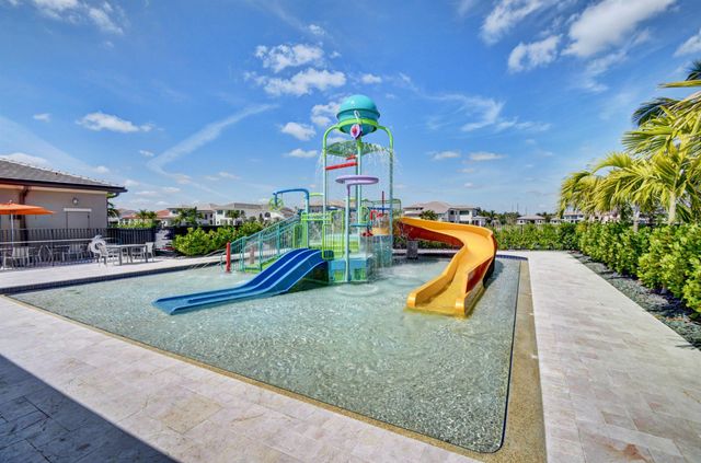 16801 Pavilion Way, Delray Beach, FL 33446