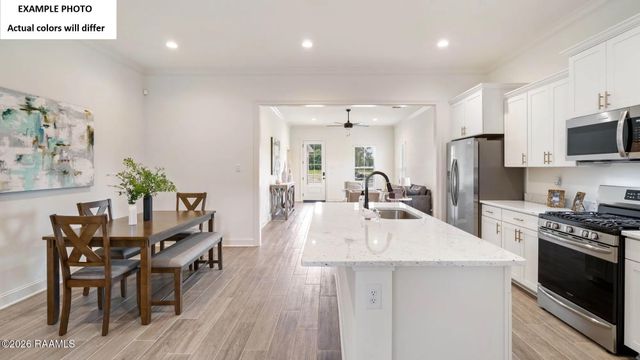 124 Ridley Lane, Youngsville, LA 70592