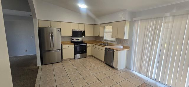 525 ALTOONA STREET NW, Port Charlotte, FL 33948