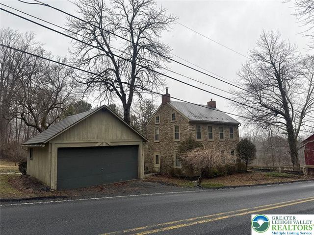 3686 Lower Saucon Road, Lower Saucon Twp, PA 18055