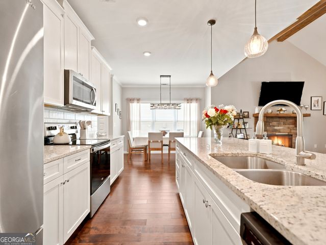 309 Feather Perch, Waleska, GA 30183