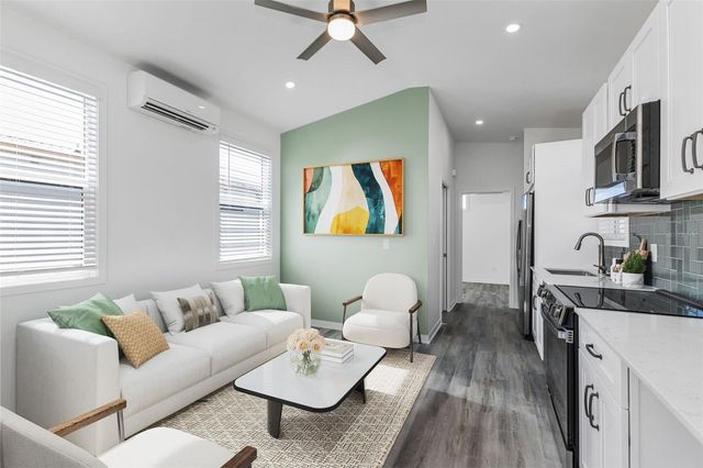 6165 TALON BAY DRIVE 81, North Port, FL 34287