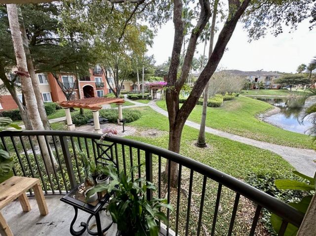 4191 N Haverhill Road 405, West Palm Beach, FL 33417