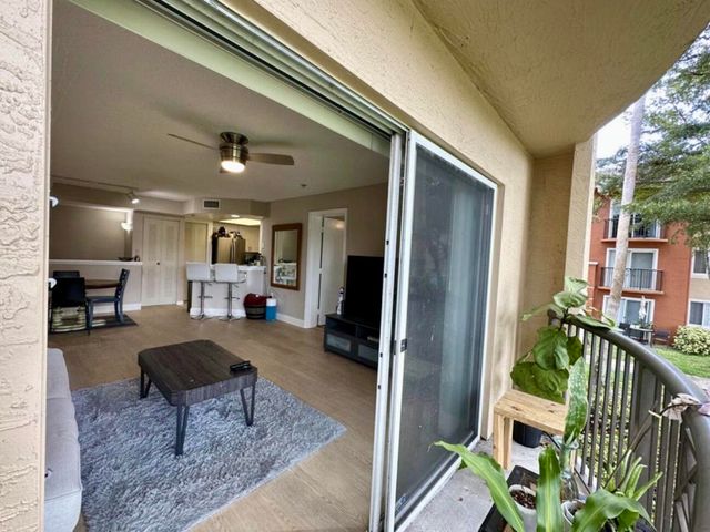 4191 N Haverhill Road 405, West Palm Beach, FL 33417