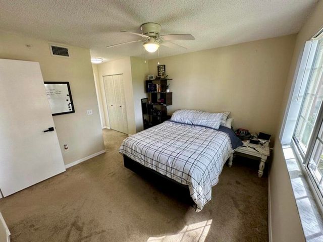 4191 N Haverhill Road 405, West Palm Beach, FL 33417