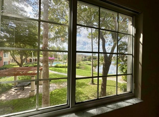 4191 N Haverhill Road 405, West Palm Beach, FL 33417