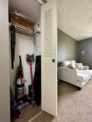 4191 N Haverhill Road 405, West Palm Beach, FL 33417