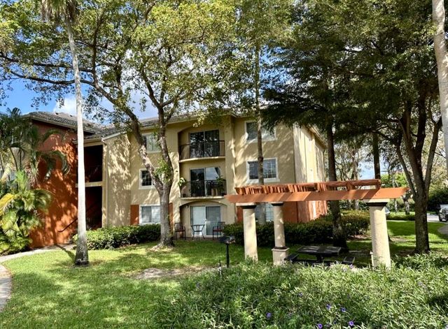 4191 N Haverhill Road 405, West Palm Beach, FL 33417