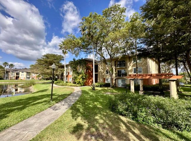 4191 N Haverhill Road 405, West Palm Beach, FL 33417