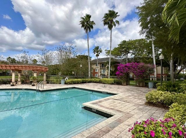 4191 N Haverhill Road 405, West Palm Beach, FL 33417