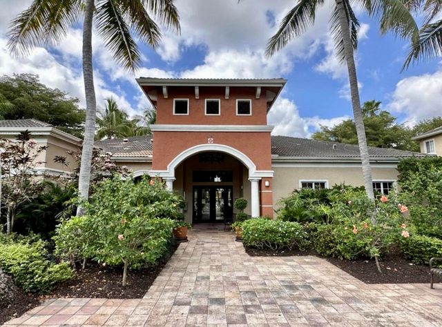 4191 N Haverhill Road 405, West Palm Beach, FL 33417