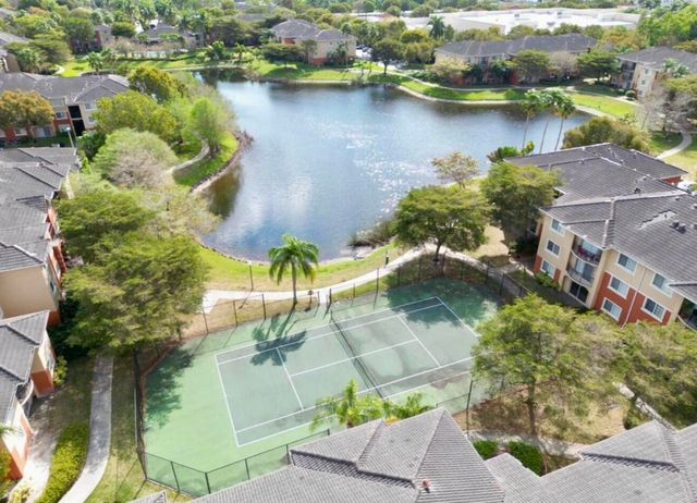 4191 N Haverhill Road 405, West Palm Beach, FL 33417