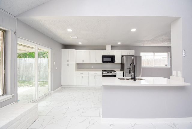 23515 Briarcreek Boulevard, Spring, TX 77373