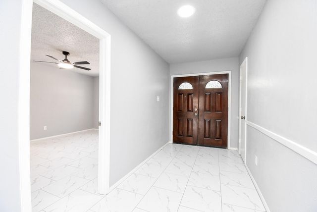 23515 Briarcreek Boulevard, Spring, TX 77373