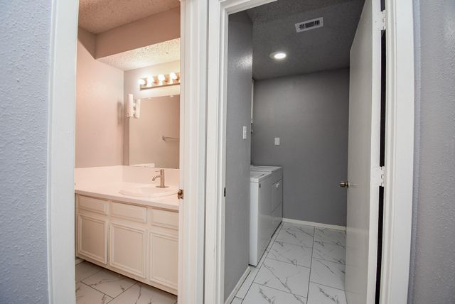 23515 Briarcreek Boulevard, Spring, TX 77373
