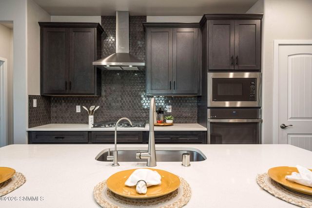 2874 Prado Del Sol Avenue, Las Cruces, NM 88011