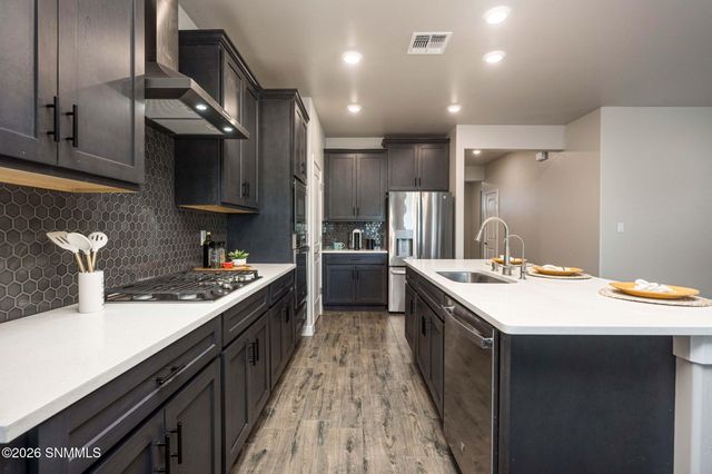 2874 Prado Del Sol Avenue, Las Cruces, NM 88011