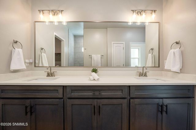 2874 Prado Del Sol Avenue, Las Cruces, NM 88011