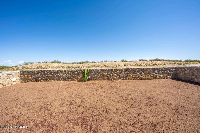 2874 Prado Del Sol Avenue, Las Cruces, NM 88011