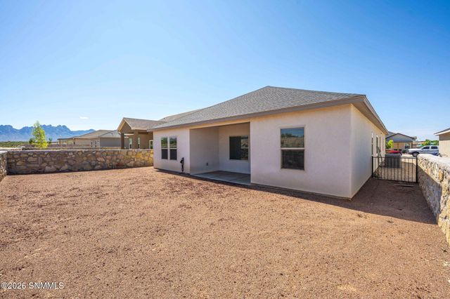 2874 Prado Del Sol Avenue, Las Cruces, NM 88011