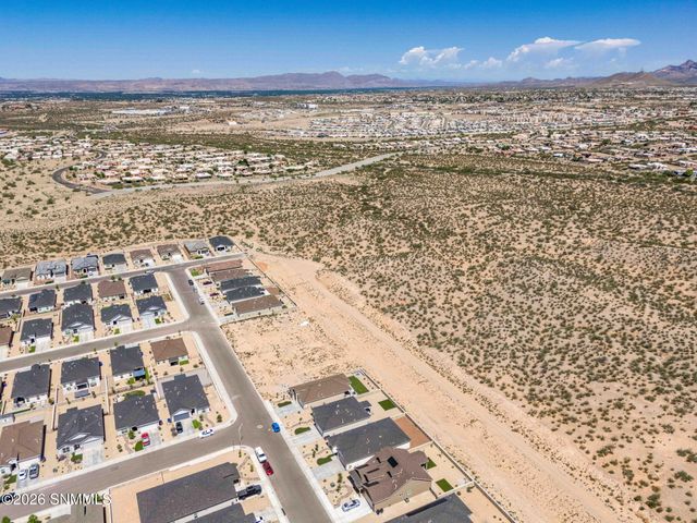 2874 Prado Del Sol Avenue, Las Cruces, NM 88011
