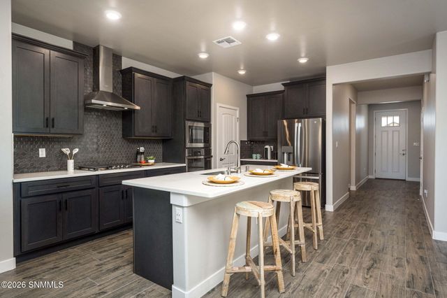 2874 Prado Del Sol Avenue, Las Cruces, NM 88011