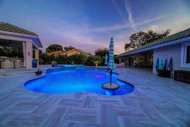 15925 Springhill Court, Wellington, FL 33414