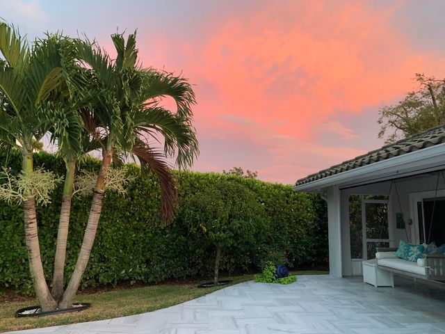 15925 Springhill Court, Wellington, FL 33414