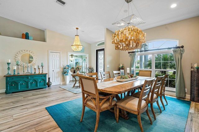 15925 Springhill Court, Wellington, FL 33414